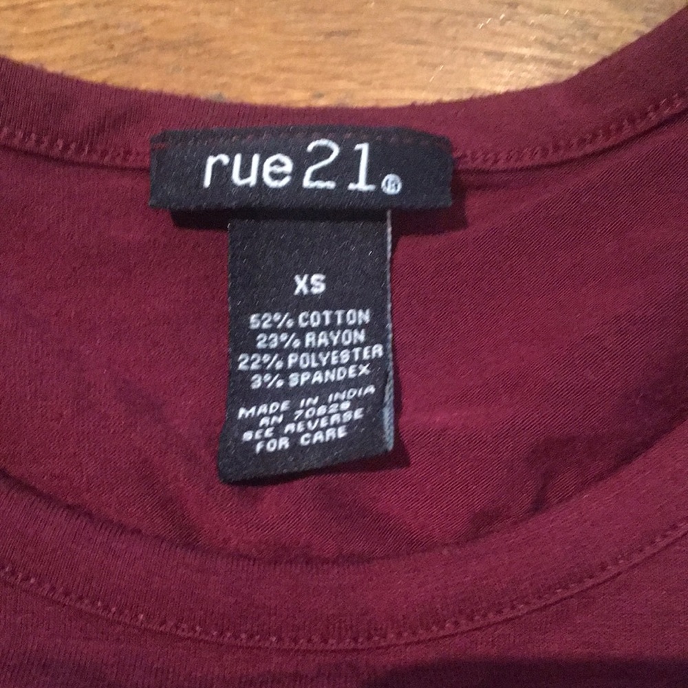 1/2 Sleeve Maroon blouse - Picture 5 of 5